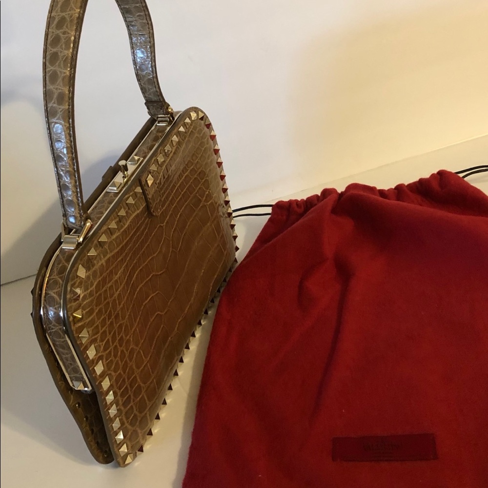 Valentino Garavani Rockstud Crocodile Hand Bag ๐ผ - Picture 2 of 12